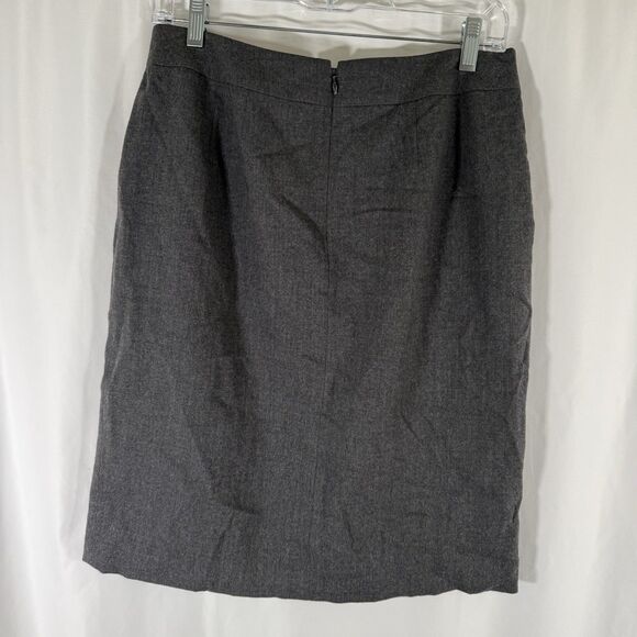Talbots Wool Blend Skirt Women's 10 Grey Pockets Lined Zip Back Knee Length - Picture 8 of 9